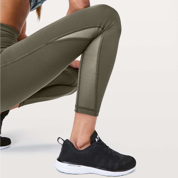 Lulu Lemon leggings - Picture 2 of 6